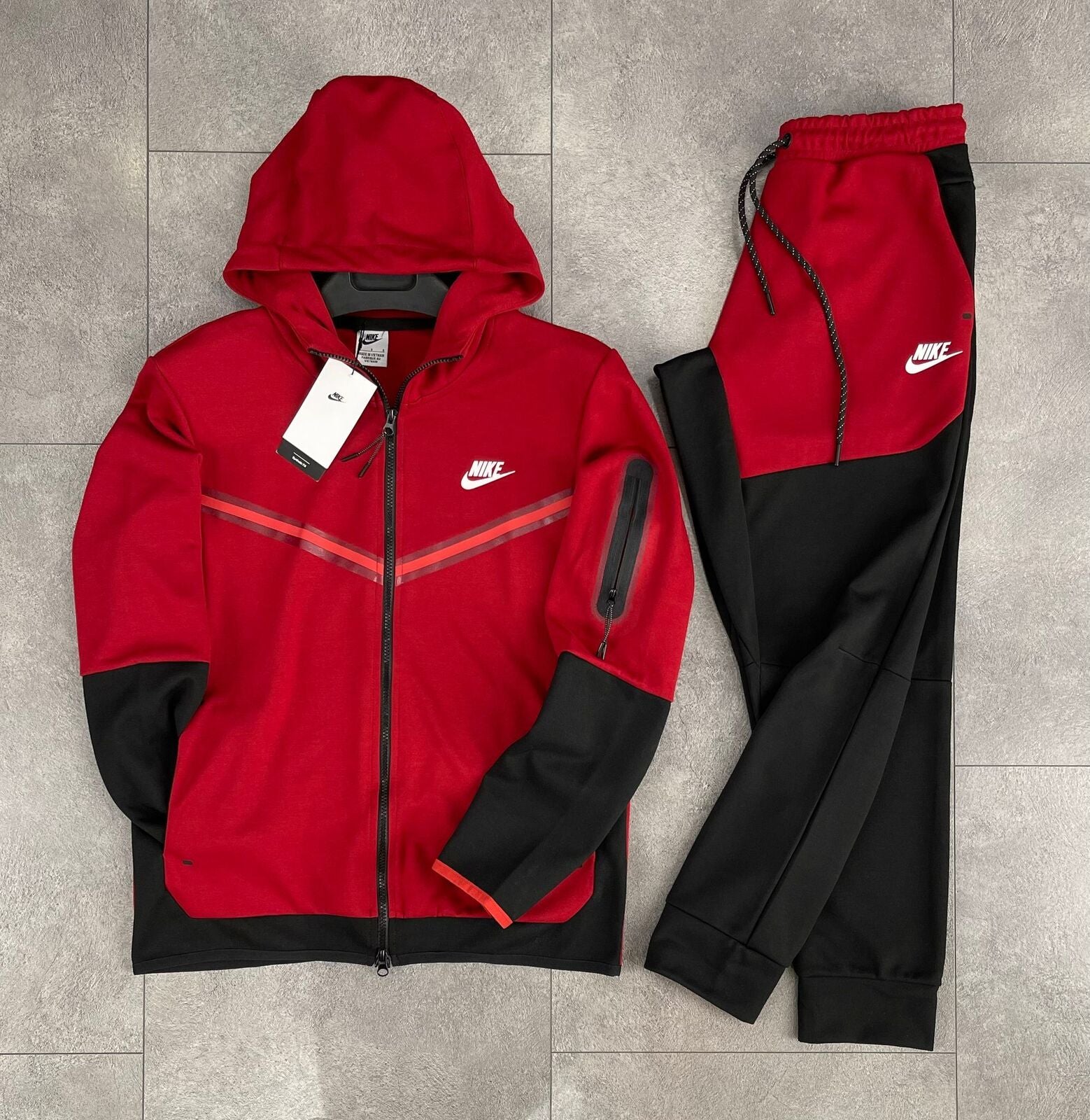 Nike Tech Fleece Red x Black